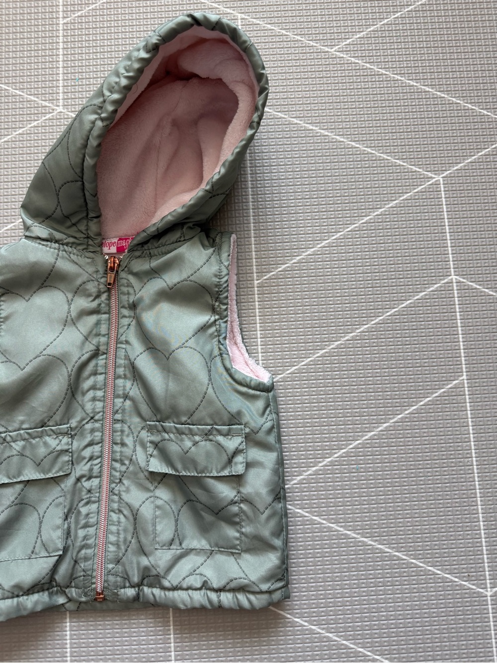 Penelope Mack|Baby girl Sage green Quilted heart stitched Hooded Vest,faux fur•